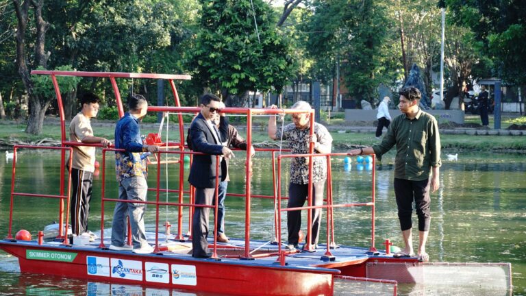 Lestarikan Laut, Peneliti ITS Rancang Kapal Pembersih Sampah Tanpa Awak