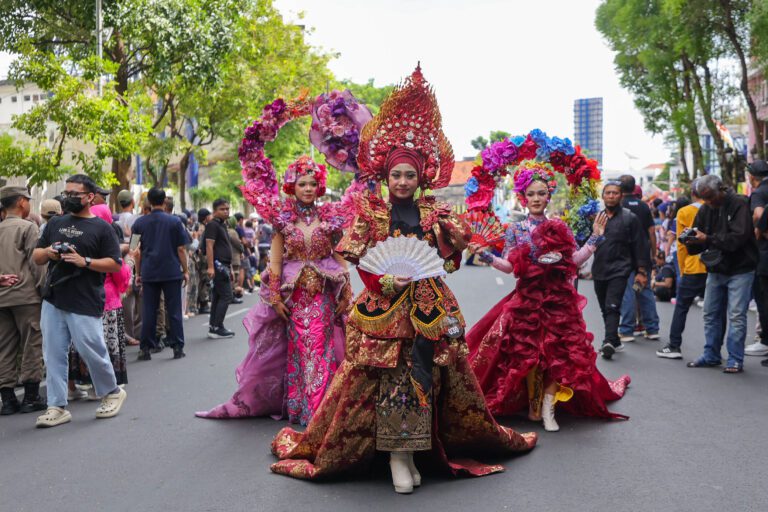 Surabaya Fashion Festival 2026 Angkat Karya Desainer Lokal, Pemkot Dorong Industri Kreatif dan Perputaran Ekonomi