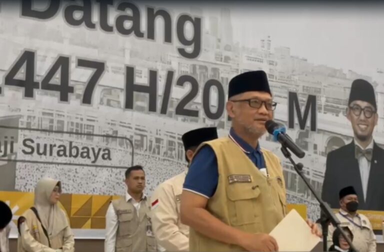 Menteri Haji dan Umrah Pantau Langsung Proses Pemulangan Jemaah Haji di Debarkasi Surabaya