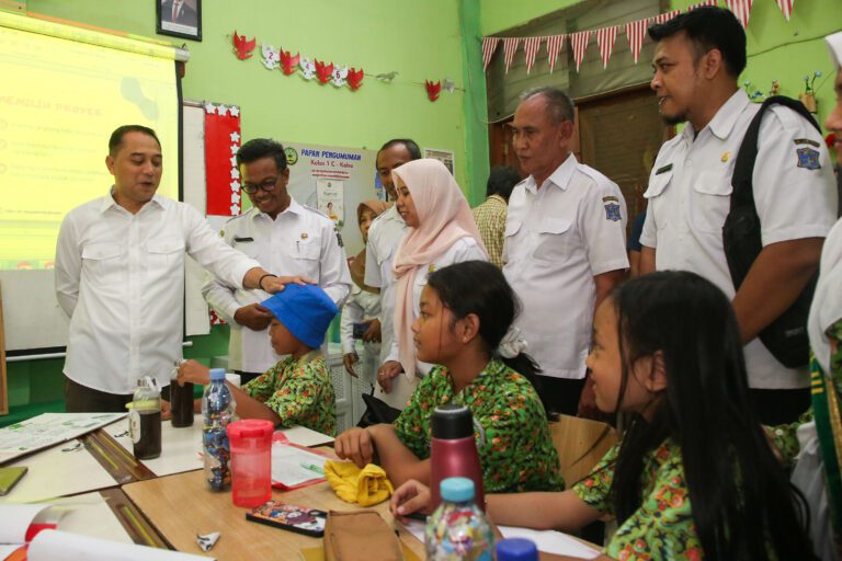 Dispendik Surabaya Ajak Siswa Isi Liburan dengan Pengalaman Baru, Ingatkan Patuhi Jam Malam dan Batasi Gadget