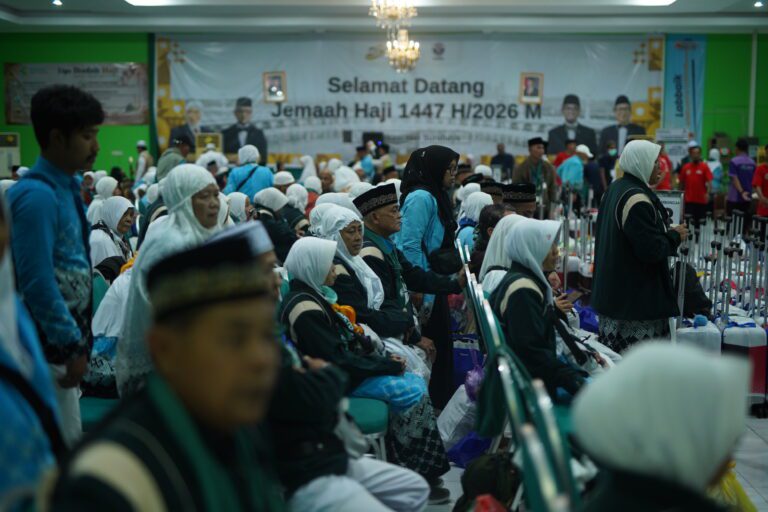 Operasional Pemulangan Haji Hari Ke-17, Debarkasi Surabaya Terima Kepulangan 23.115 Jamaah dan Petugas hingga Kloter 61