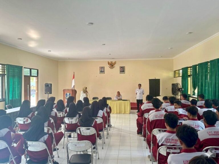 UPT PSBR Bojonegoro Bekali Penerima Manfaat Sebelum Terjun ke Dunia Kerja