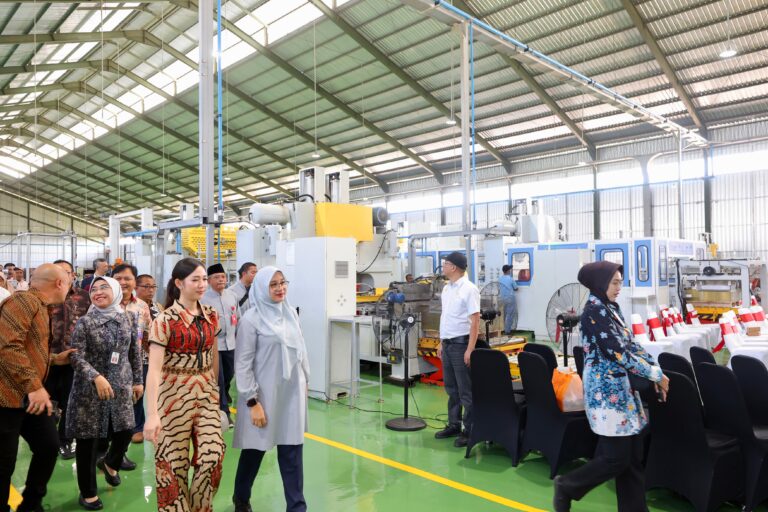 Investasi Banyuwangi Makin Dilirik, Pabrik Kemasan Kaleng Modern Resmi Beroperasi Serap Ratusan Pekerja Lokal