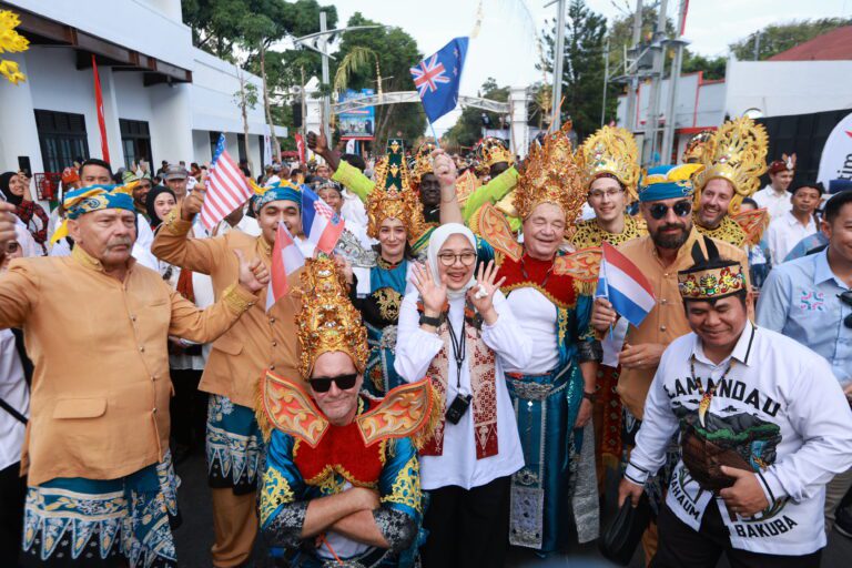 Jadi Ruang Interaksi Antar Budaya, Puluhan Wisatawan Mancanegara Turut Tampil di BEC 2026