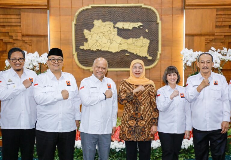 Ilham Habibi Lantik  PW PII Jatim, Gubernur Khofifah Ajak Perkuat Kolaborasi dan Inovasi Majukan Bangsa Melalui Pembangunan Infrastruktur di Berbagai Sektor