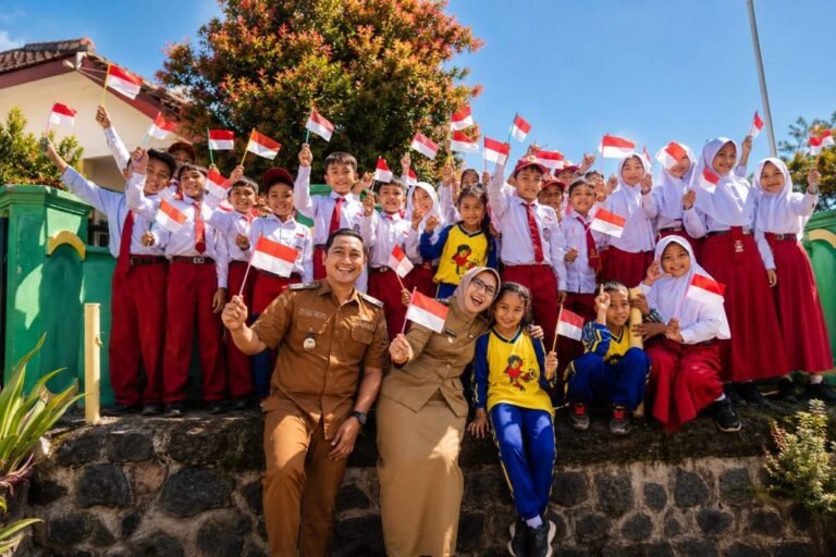 Pemkab Lumajang Ajak Masyarakat Kibarkan Merah Putih Sesuai Aturan Selama Bulan Kemerdekaan