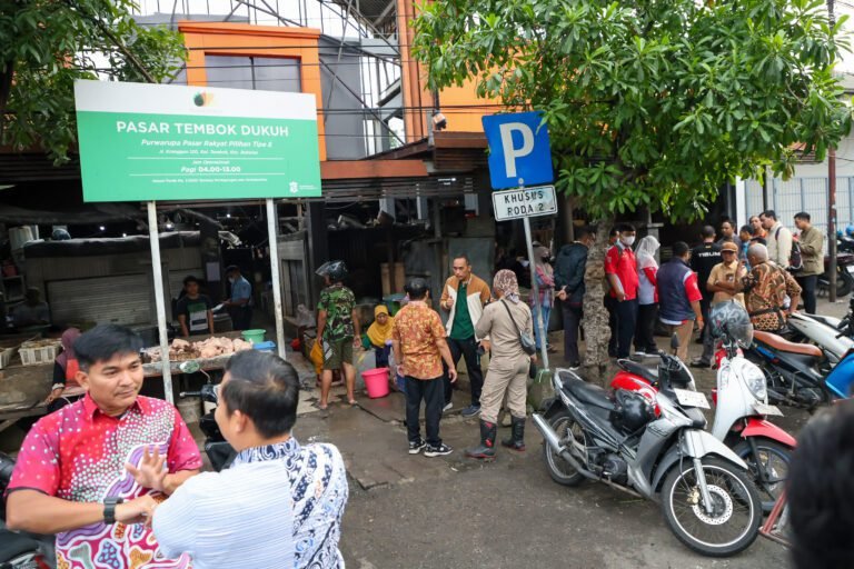 Pemkot Surabaya Tegaskan Penataan Pedagang Unggas Mengacu Aturan, Penyembelihan Wajib di Rumah Potong Berizin