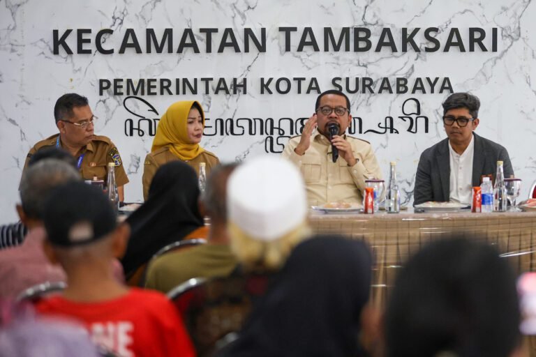Uji Coba Perlinsos Digital di Surabaya Capai 99,74 Persen, Kepala Bakom RI Apresiasi Kinerja Pemkot