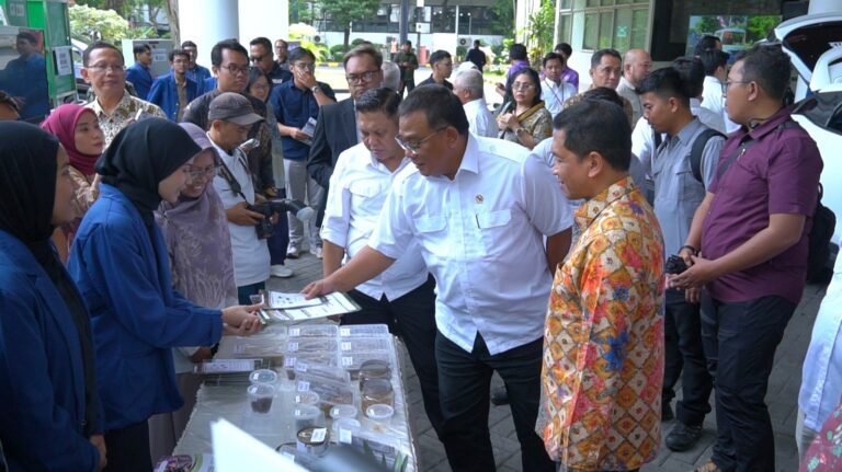 Menteri LH Terpikat Inovasi Teknologi Pengelolaan Lingkungan Karya ITS