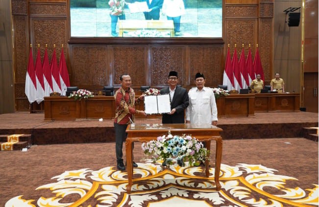 Bupati Setyo Wahono Hadiri Rapat Paripurna DPRD Bojonegoro