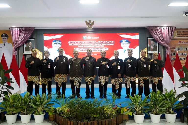 Sertijab Pejabat di Lumajang, Agus Triyono Dorong Tata Kelola dan Komunikasi yang Kuat