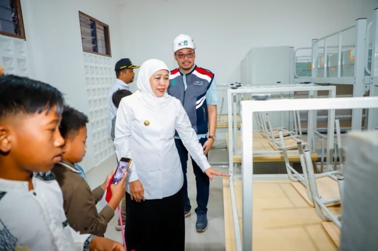 Gubernur Khofifah Tinjau Progres Sekolah Rakyat Terintegrasi di Sampang: Alhamdulillah  Fasilitas Asrama, Ruang Belajar, Masjid Hingga Sarana Olahraga Sangat Memadai