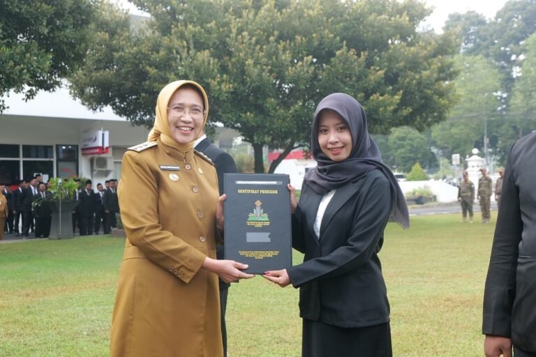 Bupati Lumajang Ajak Guru PAI Jadi Garda Terdepan Pembentuk Karakter Generasi Berakhlak