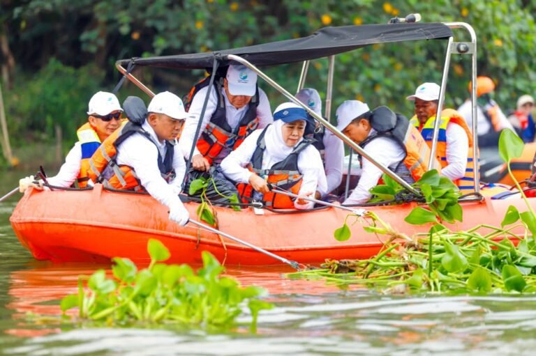 Peringatan Hari Sungai Nasional 2026, Gubernur Khofifah Ajak Perkuat Gerakan Kolaboratif Jaga Sungai sebagai Investasi Masa Depan