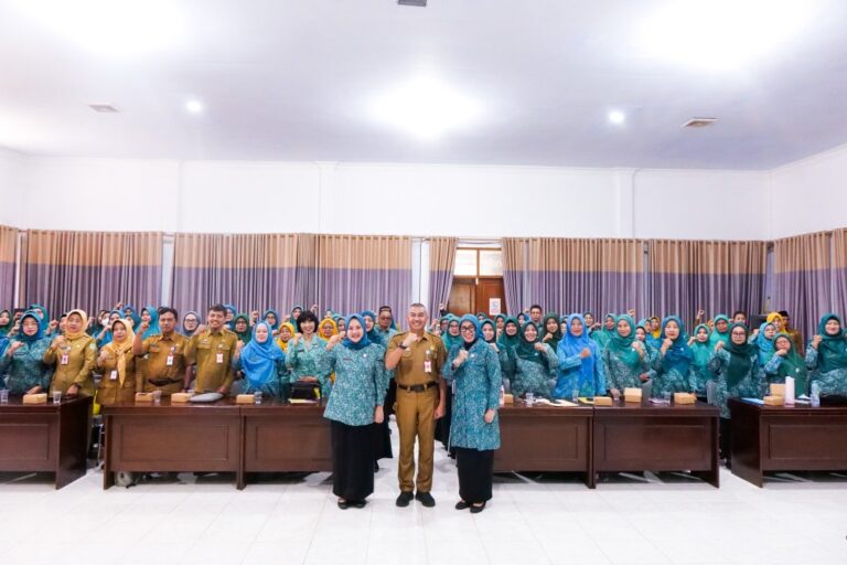 TP PKK Lumajang Perkuat Tiga Pilar Pembangunan Keluarga untuk Wujudkan Generasi Emas 2045