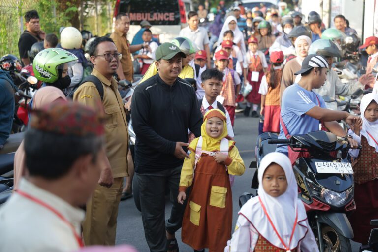 Sepekan MPLS di Surabaya Berakhir, Dispendik Pastikan Berjalan Kondusif dan Ramah Anak