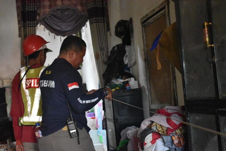 Normalisasi Sungai Kalianak Tahap III Berlanjut, Pemkot Surabaya Tandai 70 Bangunan di Asemrowo