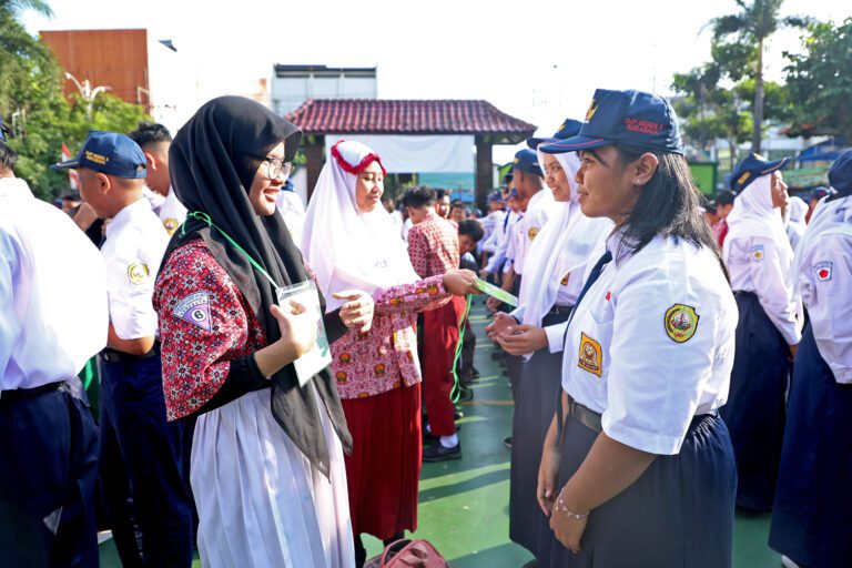 MPLS Surabaya Dimulai 13 Juli, Siswa Baru Dibekali Literasi Digital, Antinarkoba, hingga Cek Kesehatan Gratis