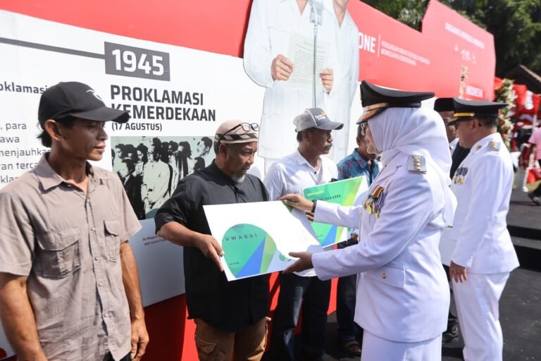 Momen Kemerdekaan, ASN Banyuwangi Berbagi Daftarkan 5000 Pekerja Informal BPJS Ketenagakerjaan