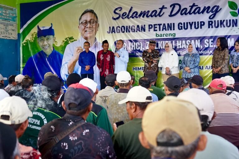 Jagongan Bareng Petani Banyuwangi, Menko Pangan Janji Kawal Pembenahan Infrastruktur Pertanian 
