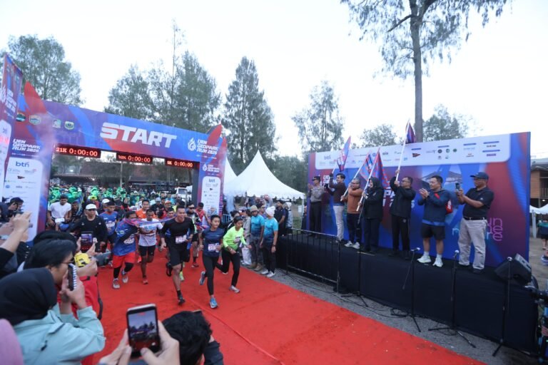 Ijen Geopark Run 2026 Dimulai, 839 Pelari Berbagi Daerah Susuri Pesona Alam Gunung Ijen