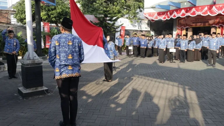 Upacara HUT ke-81 RI, Diskominfo Jatim Kobarkan Semangat Kemerdekaan