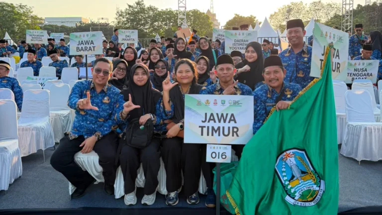 Kafilah Jatim Hadiri Pembukaan MTQ VIII KORPRI Tingkat Nasional 2026 di Makassar
