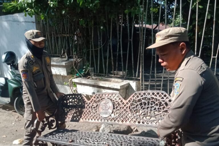Kursi Besi hingga Kabel Lampu Taman Jadi Sasaran Pencurian, Pemkot Surabaya Ajak Warga Ikut Mengawasi