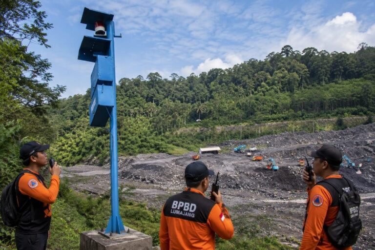 Pemkab Lumajang Perkuat Kesiapsiagaan Hadapi Aktivitas Gunung Semeru
