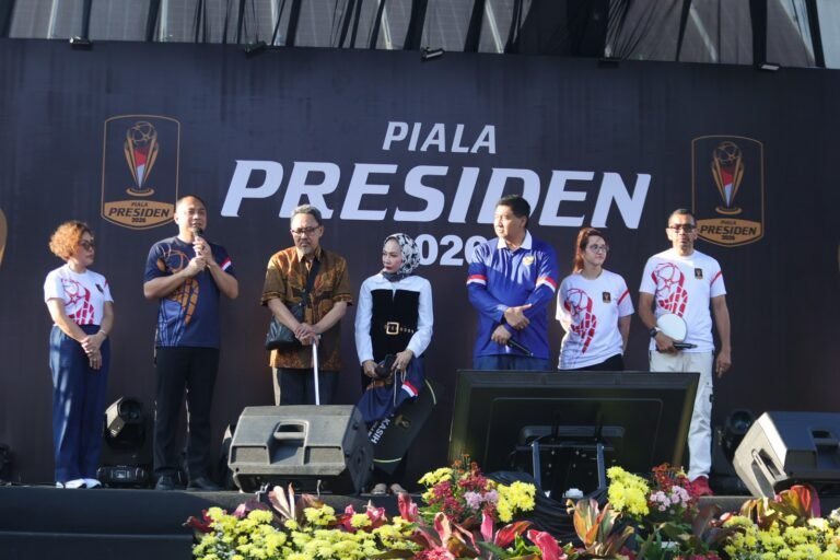 Maruarar Sirait Buka Peluang Surabaya Jadi Tuan Rumah Semifinal dan Final Piala Presiden Berikutnya