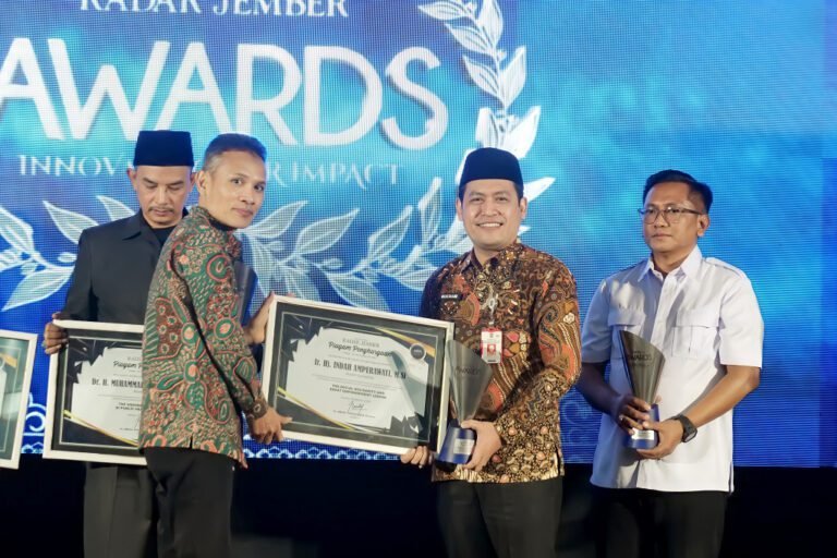Bupati Lumajang Raih Radar Jember Awards 2026 atas Optimalisasi Zakat untuk Pemberdayaan Masyarakat