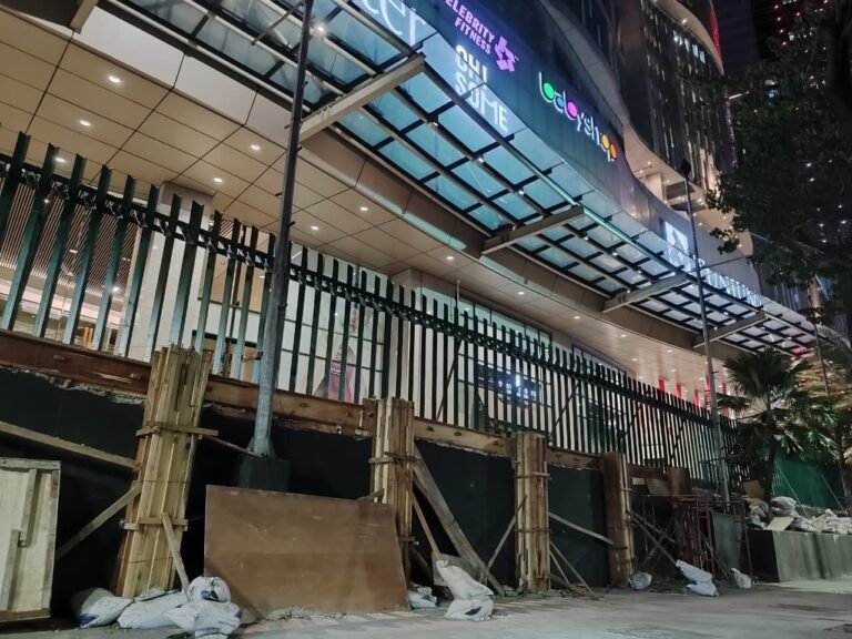 Imbau Pengelola Mal Agar Tak Tinggikan Pagar, Wali Kota Eri: Surabaya Ini Aman