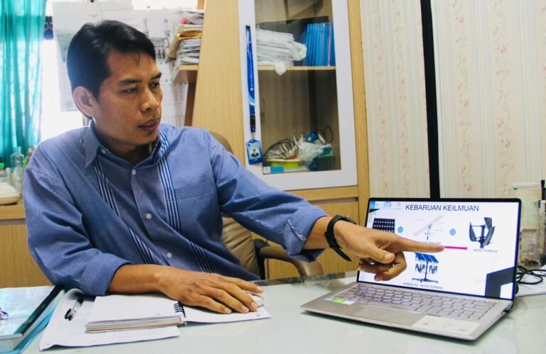 Dukung Swasembada Energi, Profesor ITS Ciptakan PV-Wind Turbin