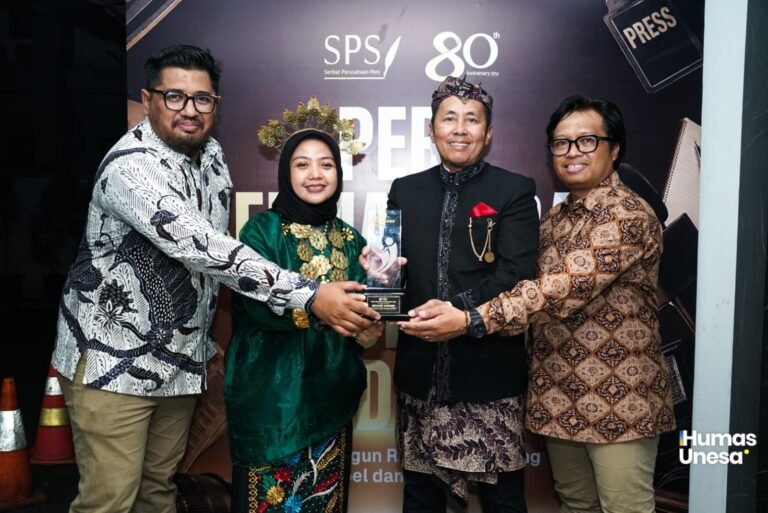 Model Komunikasi Publik Unesa Berbuah Pengakuan Nasional: Raih Penghargaan Siaran Pers Terbaik Ajang Media Relations Awards 2026