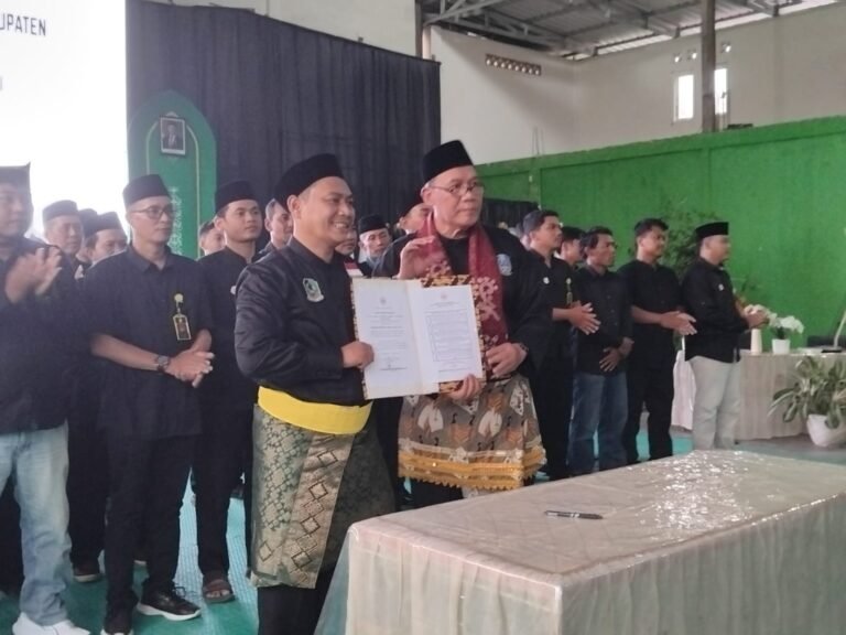 BHS Lantik Pengurus IPSI Banyuwangi, Siap Perkuat Pembinaan Atlet Pencak Silat