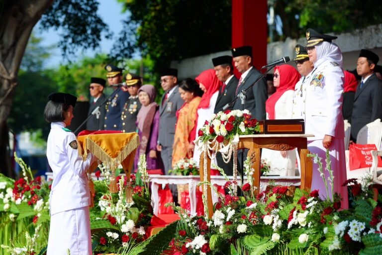 Upacara HUT ke-81 RI di Banyuwangi Dihadiri Warga, Meriah dengan Pentas Seni Nusantara