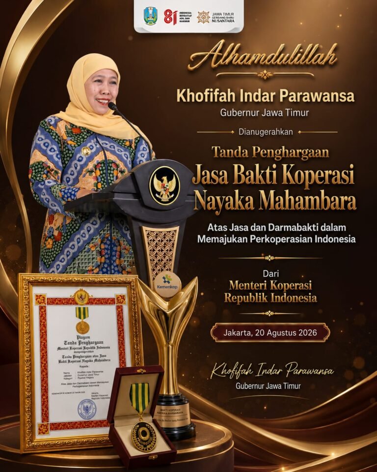 Gubernur Khofifah Terima Penghargaan Jasa Bakti Koperasi Nayaka Mahambara dari Menteri Koperasi, Jatim Pelopor Pembinaan Koperasi Sehat, Mandiri dan Berdaya Saing