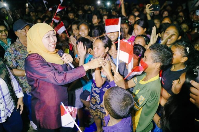 Pulihkan Senyum dan Keceriaan Anak-Anak Pascagempa NTT, Gubernur Khofifah Dorong Trauma Healing Berkelanjutan di Lokasi Pengungsian