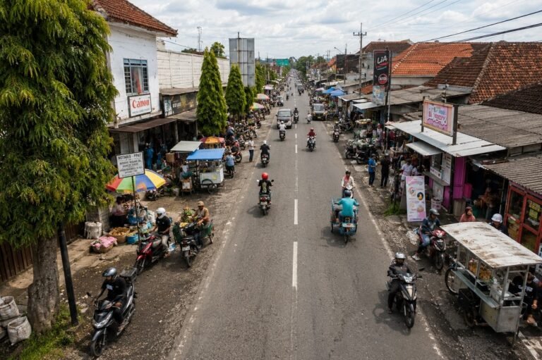 Pemkab Lumajang Terus Benahi Pasar Rakyat, Wujudkan Aktivitas Belanja yang Nyaman