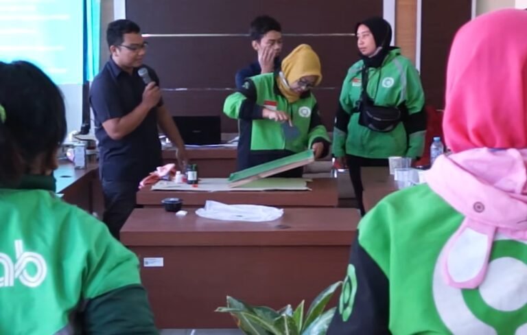 Pemkot Surabaya Perkuat Perlindungan dan Pemberdayaan Ojol Perempuan