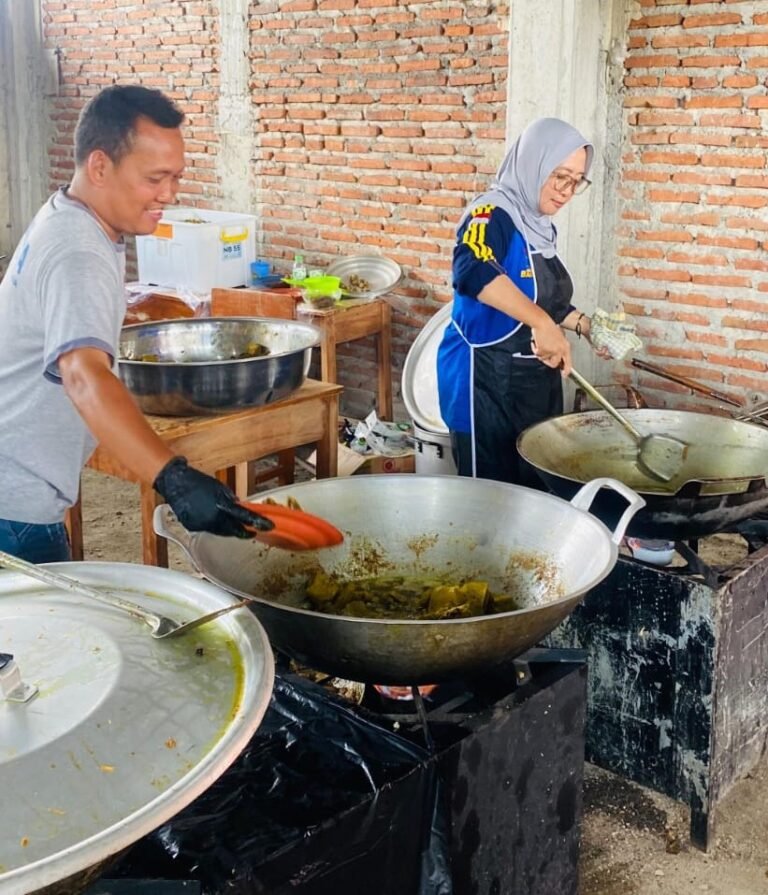 TAGANA Jombang Siapkan 6.000 Porsi Makan Dukung Muktamar NU ke-35