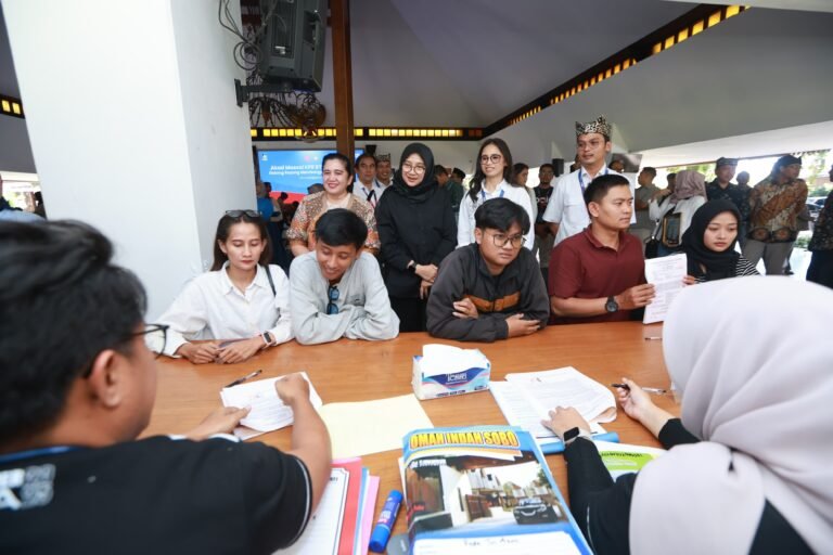 Akad Massal KPR Subsidi di Banyuwangi, Bupati Ipuk Dorong Akses Rumah Terjangkau