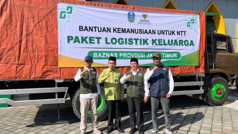 Peduli Korban Bencana NTT, BAZNAS dan Kemenag Jatim Salurkan Bantuan
