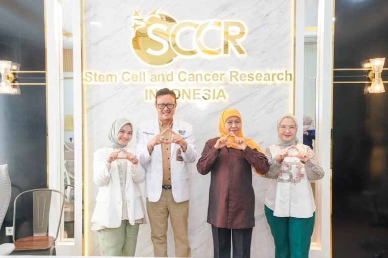 Gubernur Khofifah Kunjungi Pusat Riset Stem Cell dan Kanker  SCCR Indonesia di Semarang, Dorong Kemitraan  Penguatan Inovasi Teknologi Kesehatan di Jatim