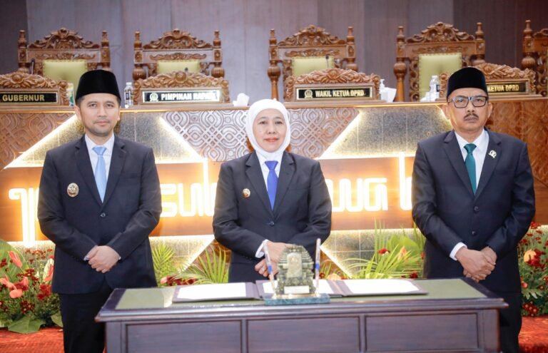 Raperda P-APBD 2026 Jatim Resmi Disetujui: Gubernur Khofifah Pastikan Anggaran Fokus Turunkan Kemiskinan, Perluas Lapangan Kerja dan Tingkatkan Produktivitas Masyarakat