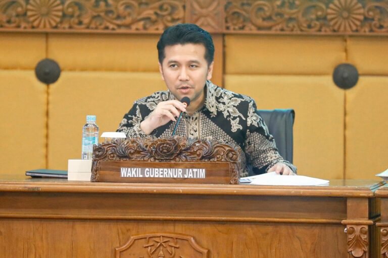 Jatim Lampaui Target LP2B Nasional, Wagub Emil Dorong Percepatan Penetapan di Daerah