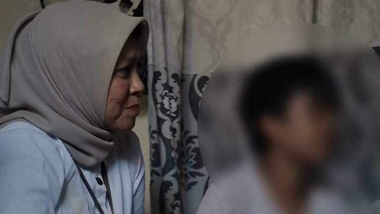 Pemkot Surabaya Lindungi Anak Diajak Ngamen dan Berdayakan Ibunya