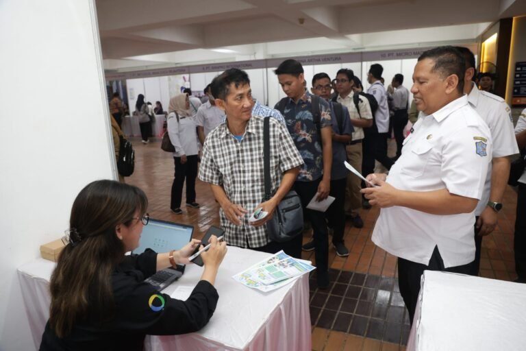 Pemkot Surabaya Buka Mini Job Fair di eks Hi-Tech Mall, 1.600 Pelamar Berebut Lowongan