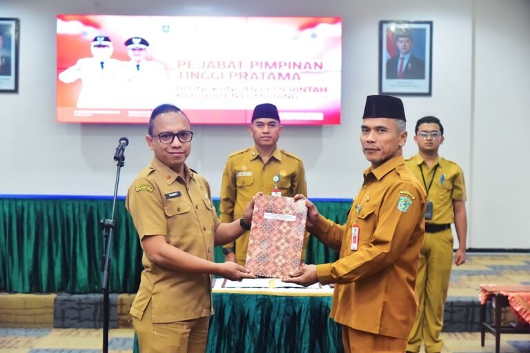 Pejabat Baru Diminta Gerak Cepat, Sekda Lumajang Dorong Percepatan Kinerja