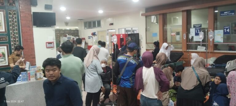 516 Santri Mambaul Hikam Jalani Perawatan, Tagana Sidoarjo Gercep Bantu Penanganan